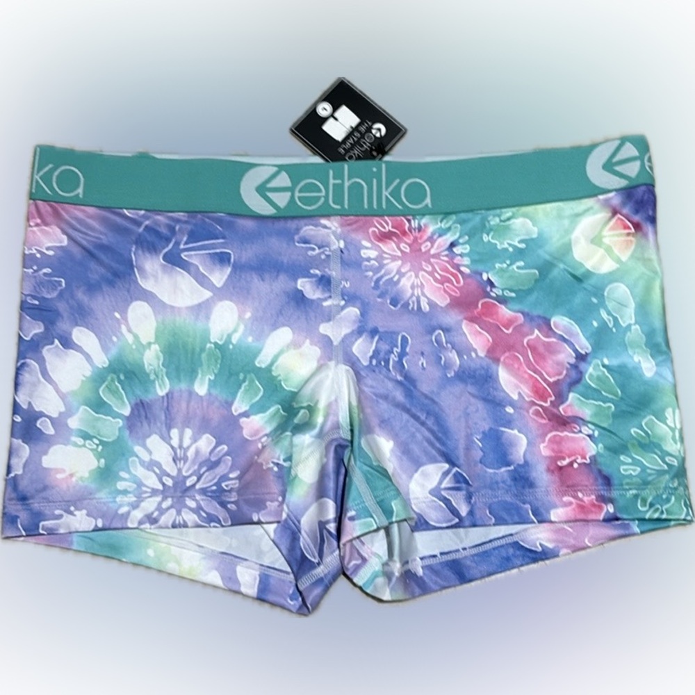 NWT⚡️⚡️SALE⚡️⚡️ETHIKA💕The Staple💕Women’s shorts✨Sz:L✨gym or pijamas💕